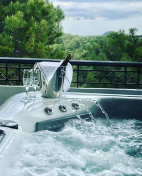 Elena's Country Home & SPA